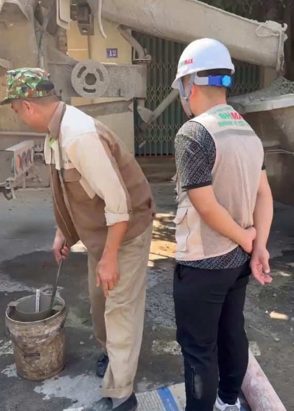 Z7129290614334 B580fe6d434b1ddb6b4a89d8f357e2f5